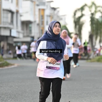 Runner Photo 7702838