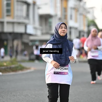 Runner Photo 7702839