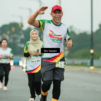 Runner Photo 7702844