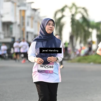 Runner Photo 7702850