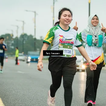 Runner Photo 7702863