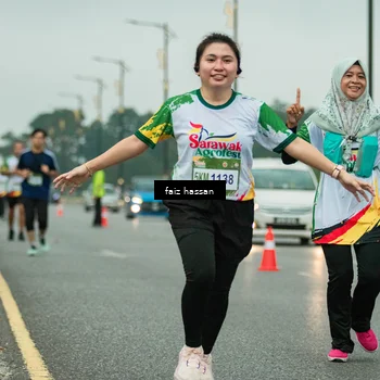 Runner Photo 7702871