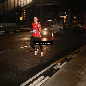 Runner Photo 7702872