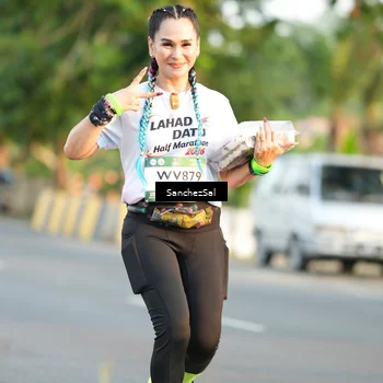 Runner Photo 7702875