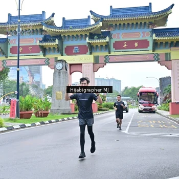 Runner Photo 7702879