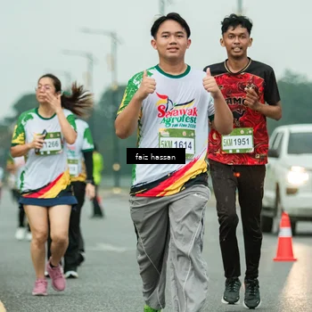 Runner Photo 7702885