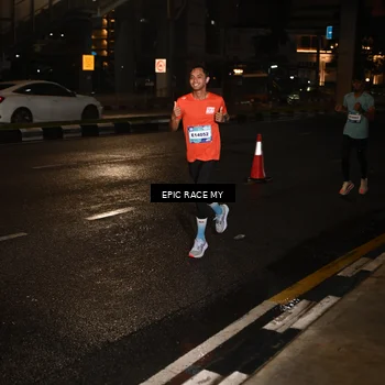 Runner Photo 7702887