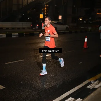 Runner Photo 7702899