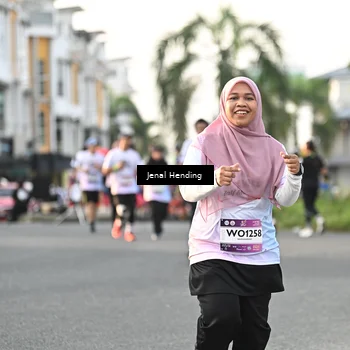 Runner Photo 7702900