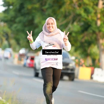 Runner Photo 7702902