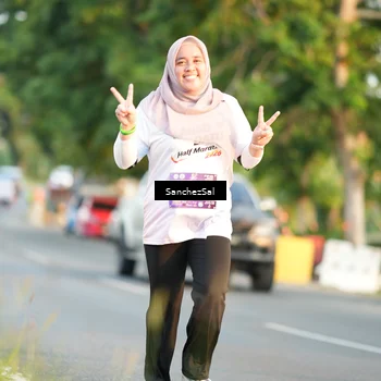 Runner Photo 7702909