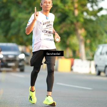 Runner Photo 7702920