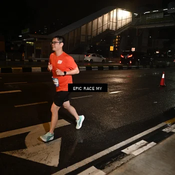 Runner Photo 7702934