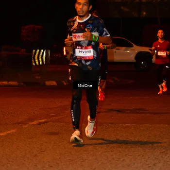 Runner Photo 7702949