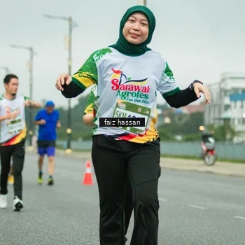 Runner Photo 7702957