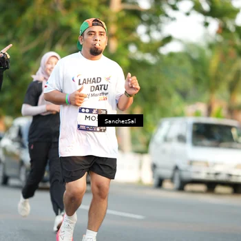 Runner Photo 7702962