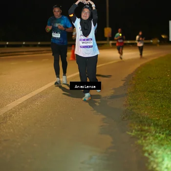 Runner Photo 7702976