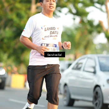 Runner Photo 7703009