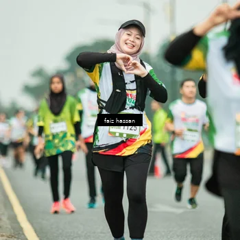 Runner Photo 7703014