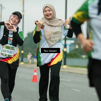 Runner Photo 7703016