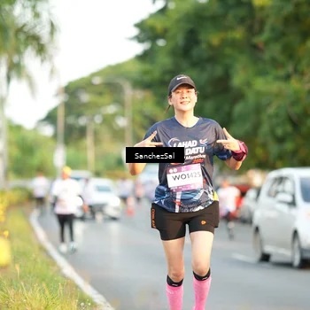 Runner Photo 7703027