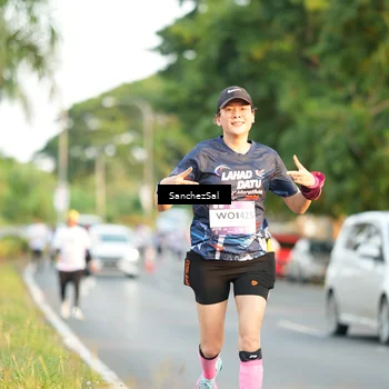 Runner Photo 7703033