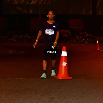 Runner Photo 7703042