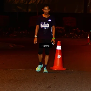 Runner Photo 7703055