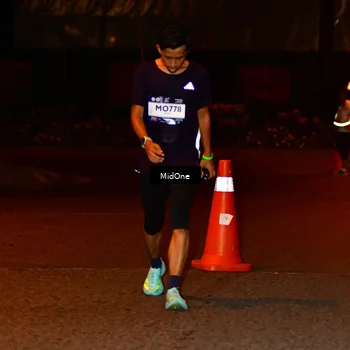 Runner Photo 7703061