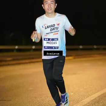Runner Photo 7703068