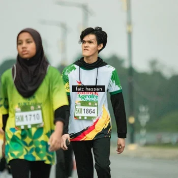 Runner Photo 7703073