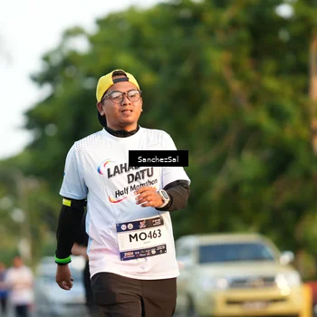 Runner Photo 7703079