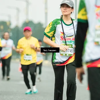 Runner Photo 7703080