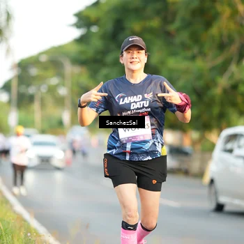 Runner Photo 7703087