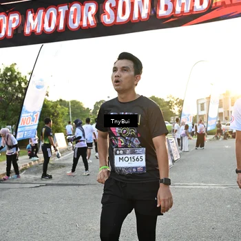 Runner Photo 7703089