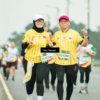 Runner Photo 7703100