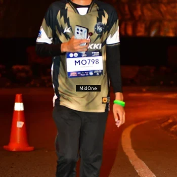 Runner Photo 7703101