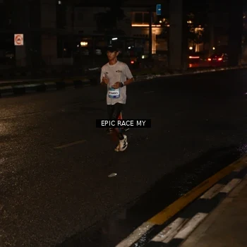 Runner Photo 7703112