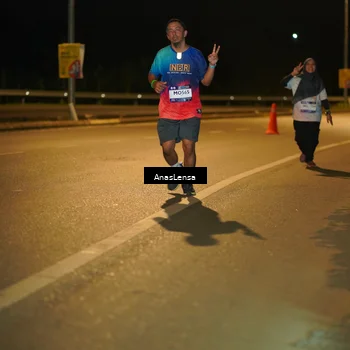 Runner Photo 7703129