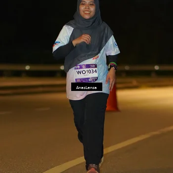 Runner Photo 7703140