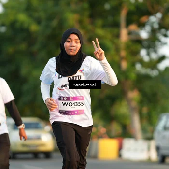 Runner Photo 7703149