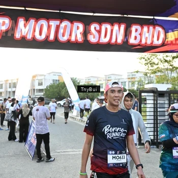 Runner Photo 7703152