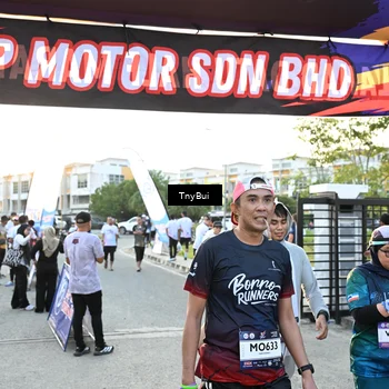 Runner Photo 7703155