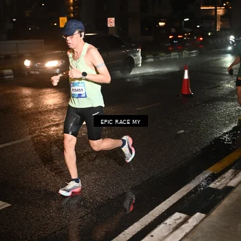 Runner Photo 7703160