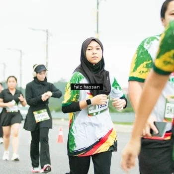 Runner Photo 7703161