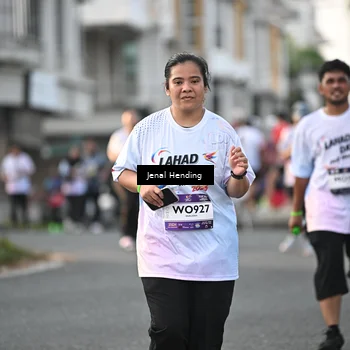 Runner Photo 7703163