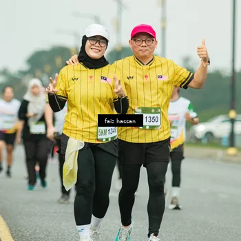 Runner Photo 7703164
