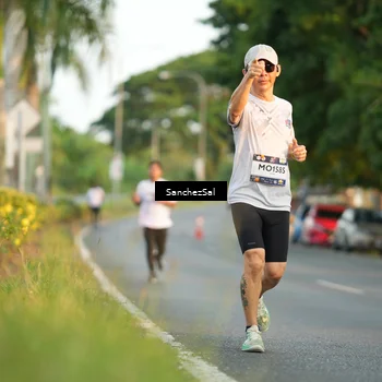 Runner Photo 7703165