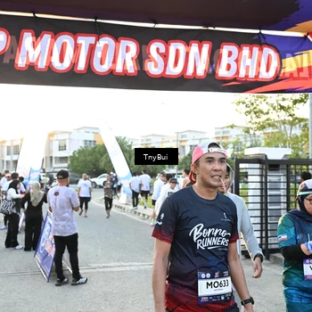 Runner Photo 7703167