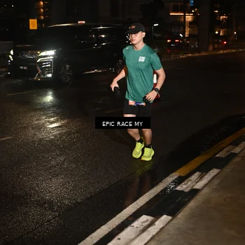 Runner Photo 7703168